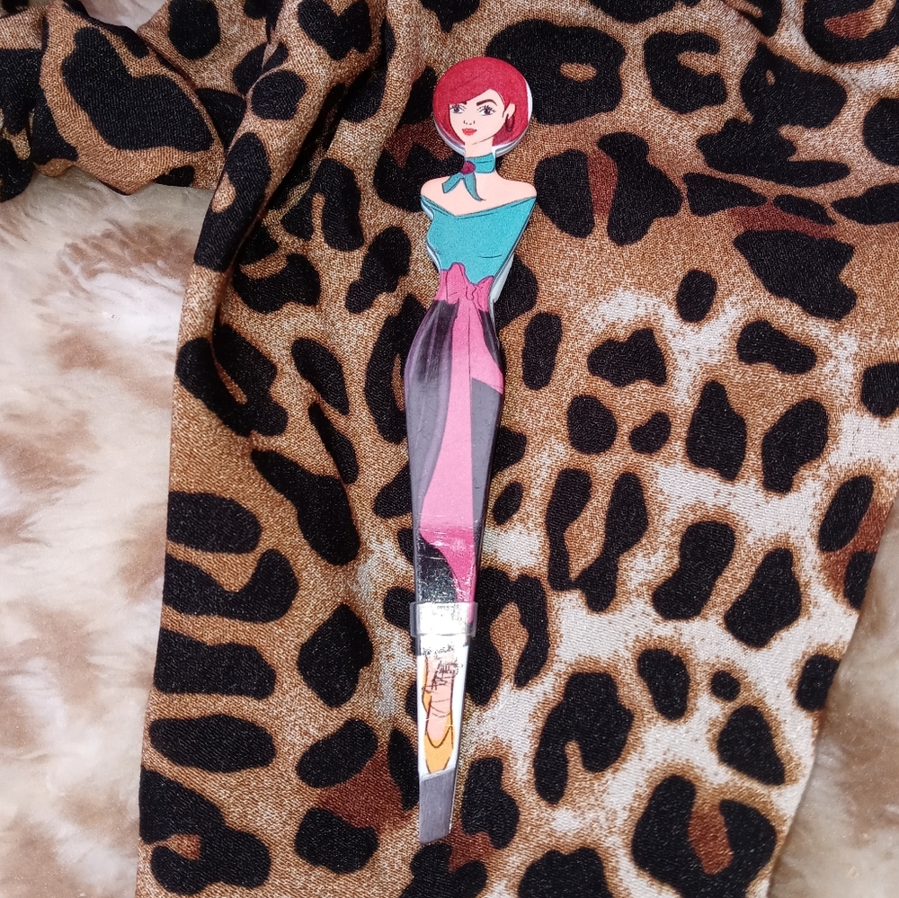 Tweezer Sister